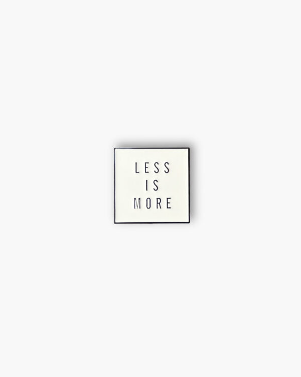 Spilla Less is more